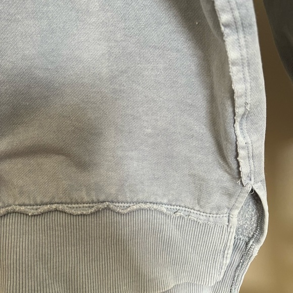 American Eagle 1/4 Snap Sweatshirt - Picture 4 of 4